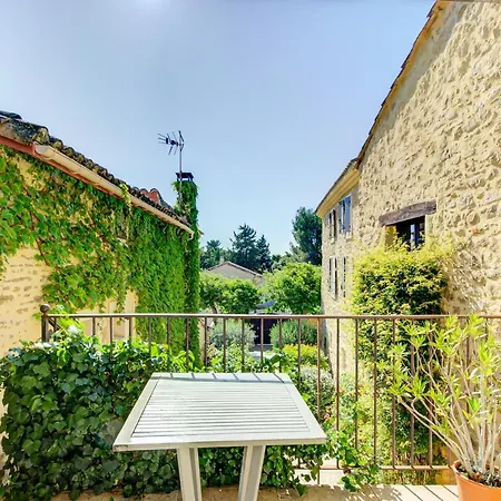 Le Bercail De Montmirail Apartament *