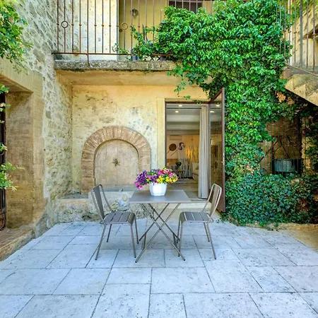 Le Bercail De Montmirail Apartament