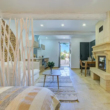 Le Bercail De Montmirail Apartament