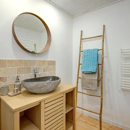 Le Bercail De Montmirail Apartament Sarrians