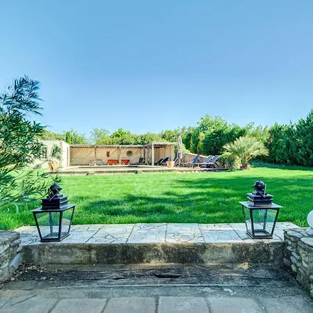 Apartament Le Bercail De Montmirail Sarrians